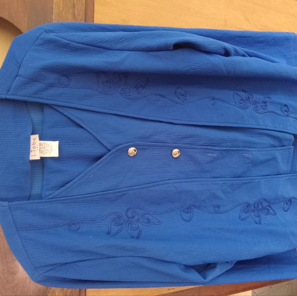 Ladies Liebe pants suit size Large